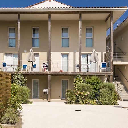 Residence Odalys Le Petit Pont Hourtin Kültér fotó
